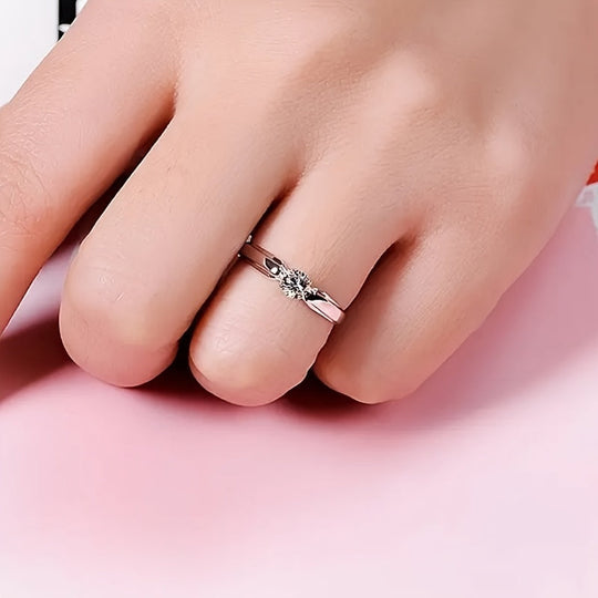 Anello minimalista in zirconio con oro bianco