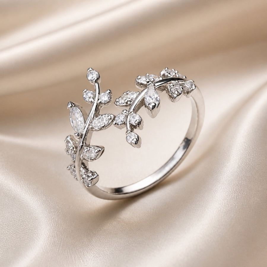 Anello a Vigna in Oro Bianco con Zirconia