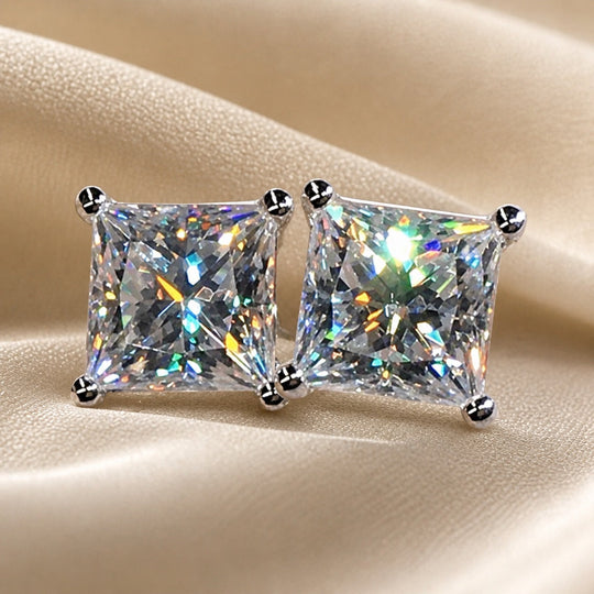 Orecchini scintillanti in oro bianco con zirconia