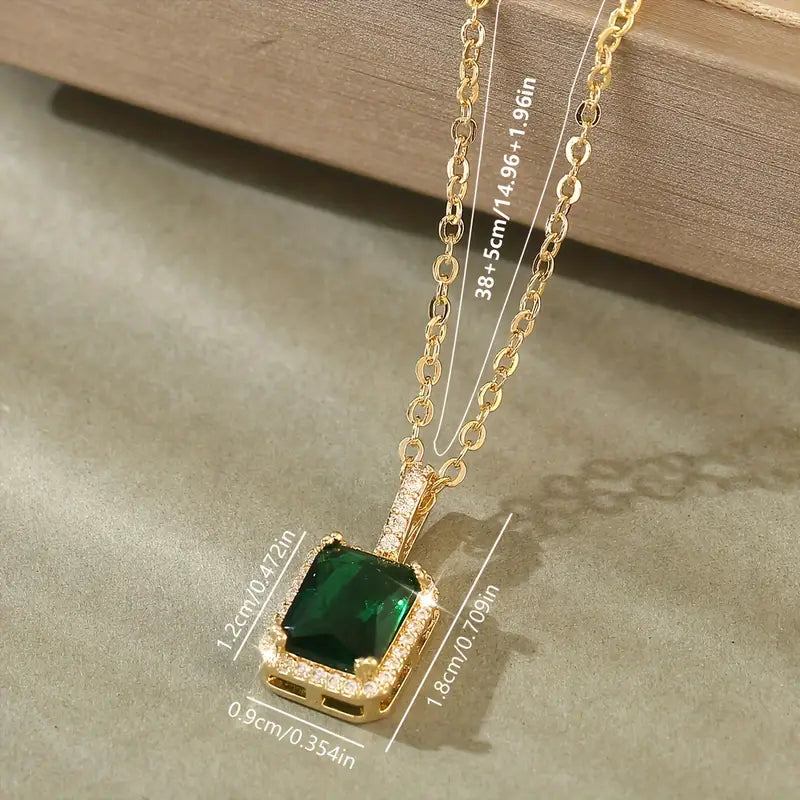 Collana Rettangolare Halo in Oro e Smeraldo