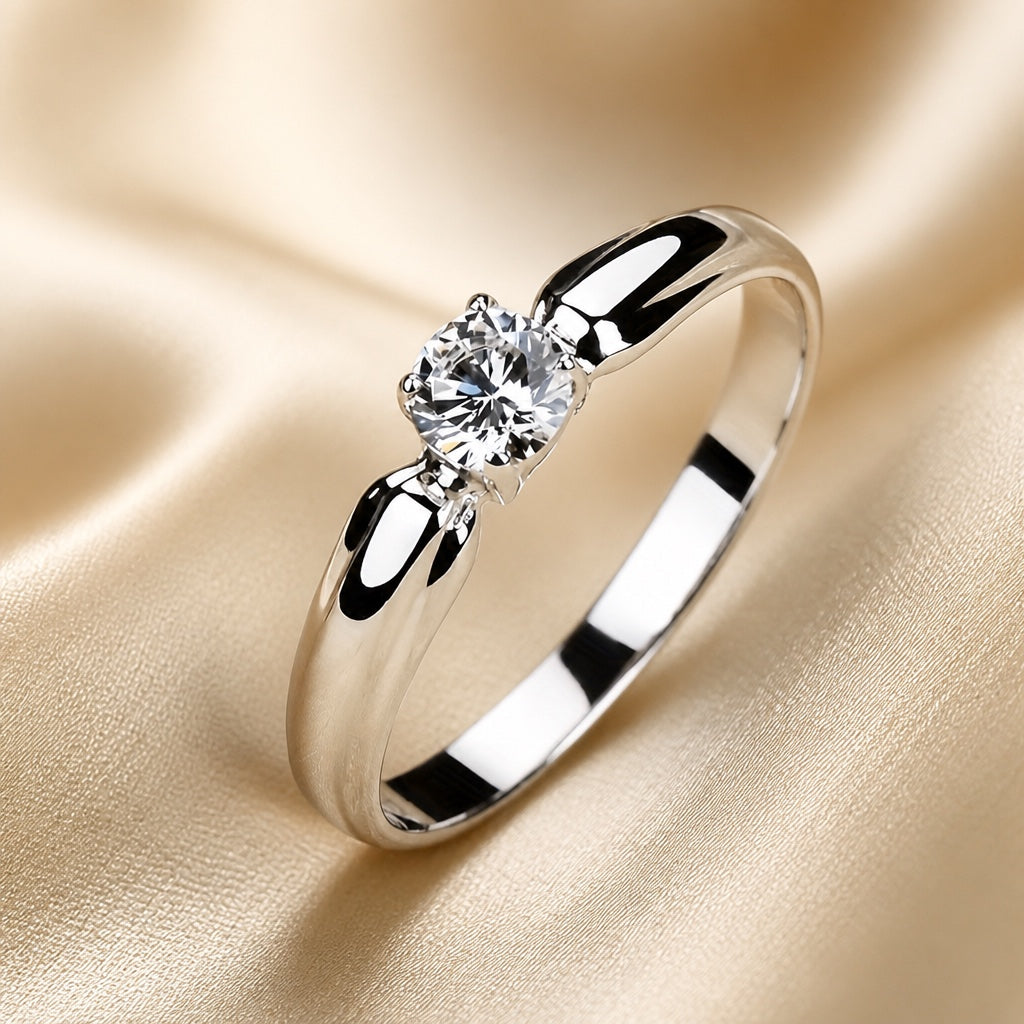Anello minimalista in zirconio con oro bianco