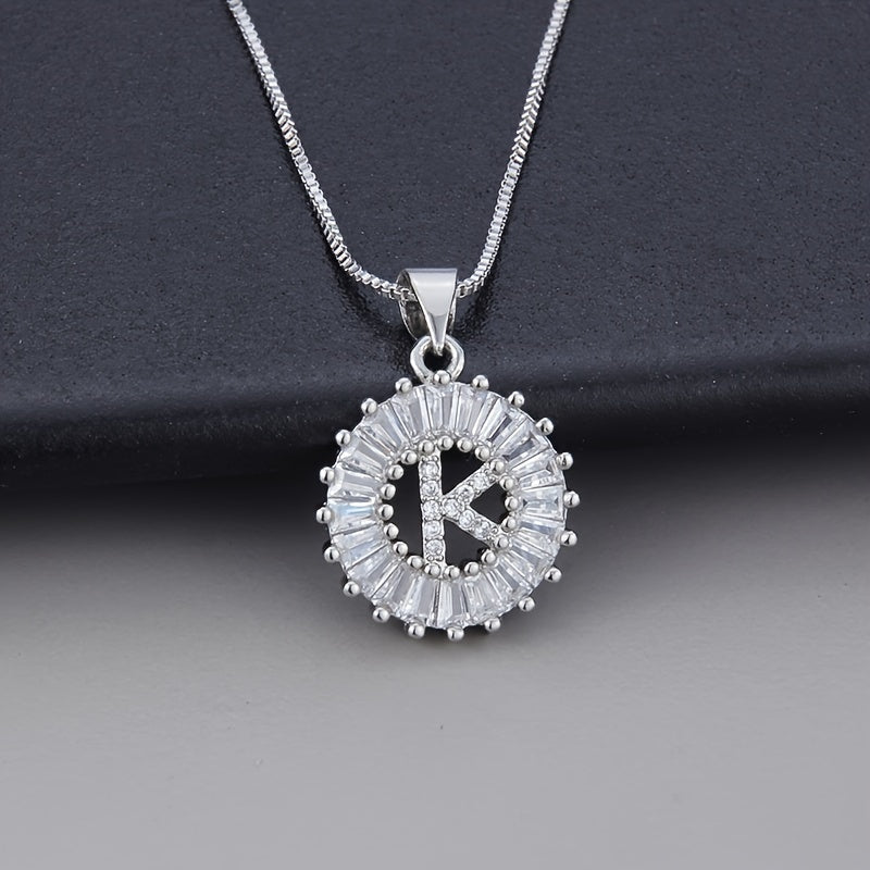 Collana in oro bianco con iniziale "Z" e zirconia