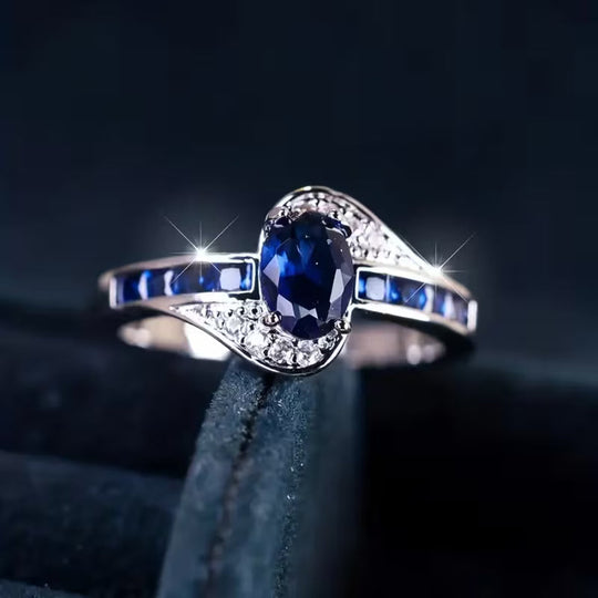 Anello fluido in zaffiro | Oro bianco