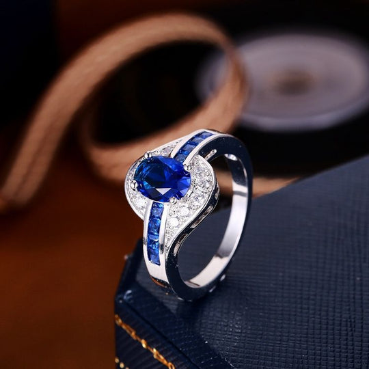 Anello fluido in zaffiro | Oro bianco