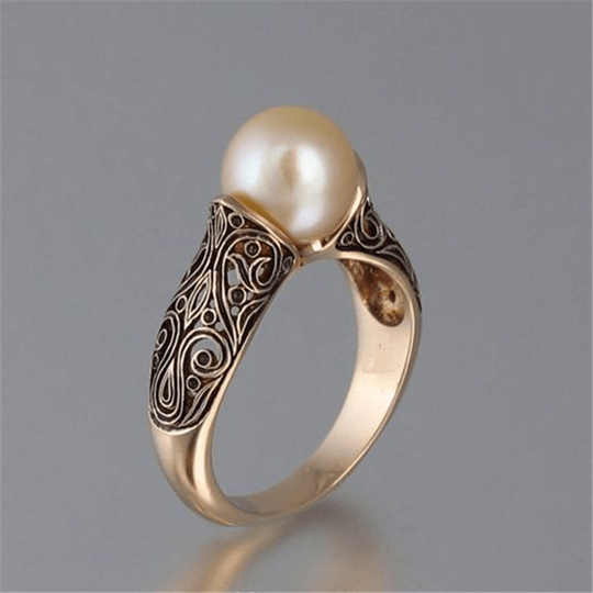 Anello Retro Dorato con Perla