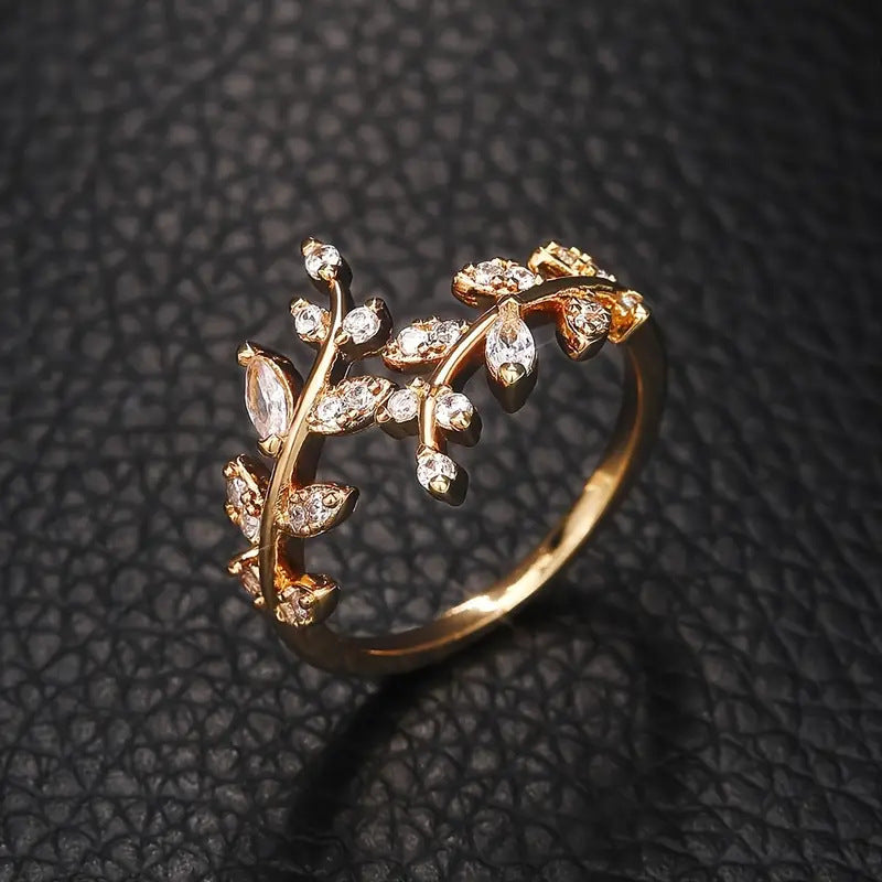 Anello Elegante in Oro con Vite | Oro