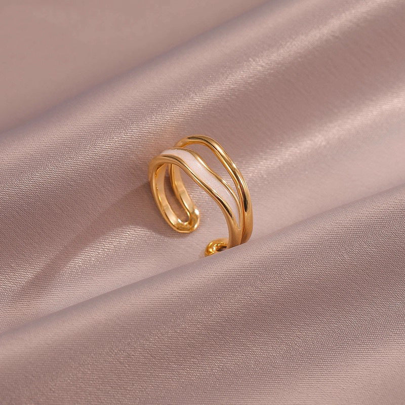 Anello a Onde Stratificate Sahira | Oro