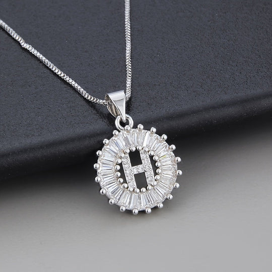 Collana in oro bianco con iniziale "Z" e zirconia