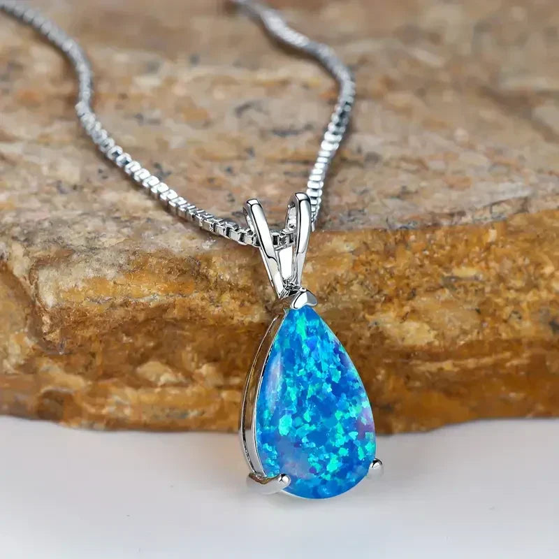 Collana a goccia di opale azzurro | Oro bianco